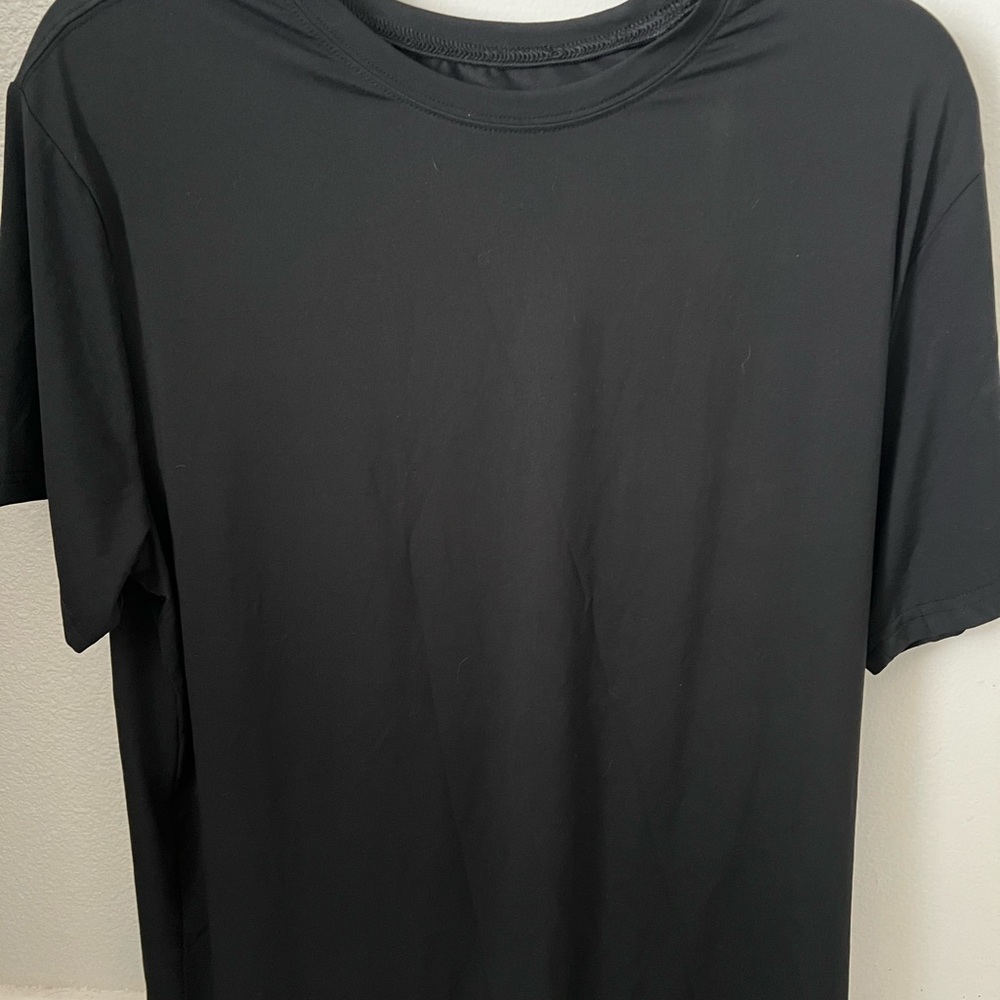 32 Degrees Men's Black Shirt
